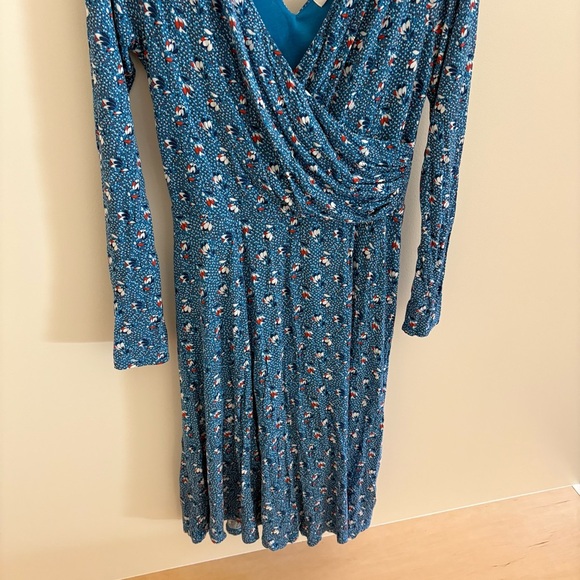 Boden Georgia Floral Faux Wrap Dress - Picture 11 of 12